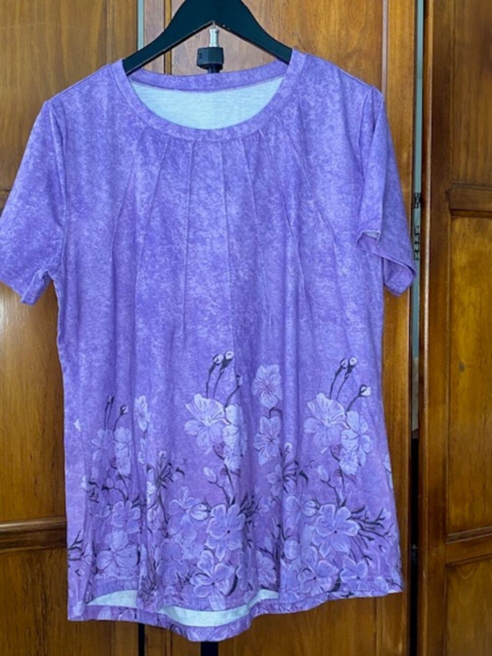 Ristore Women's L Purple Floral Tunic Top Short Sleeve Rayon Blend Stretch